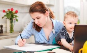 В Госдуме заявили, что главной функцией женщины является деторождение