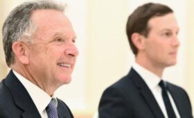 Reuters: Уиткофф и Кушнер доложили Трампу об итогах переговоров с Путиным