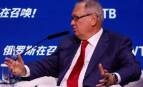 Глава ВТБ Костин заявил, что поддерживает Набиуллину