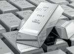 Цена на серебро поднялась выше 60 долларов впервые в истории