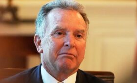 AP: Уиткофф и Кушнер встретятся с Умеровым в США для продолжения переговоров