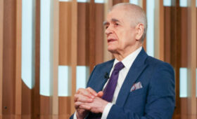 Онищенко назвал средний возраст рождения первого ребенка в России