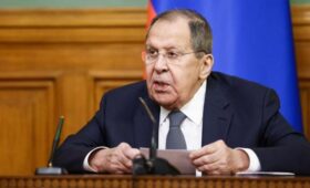 Лавров пообещал ответ в случае размещения военных из Европы на Украине