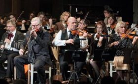 В «Мосбилете» доступны билеты на уникальный спектакль по мотивам фильма Феллини