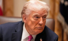 Трамп сообщил, что Россия готова помогать восстанавливать Украину