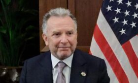 ТАСС: предполагаемый самолет с Уиткоффом покинул воздушное пространство США