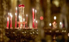 В московском католическом соборе проходит рождественская месса