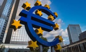 FT: ЕЦБ не поддержал выдачу Украине кредита за счет активов России