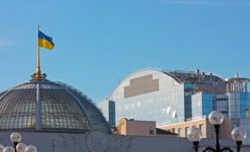 Верховная рада проголосовала за лишение русского языка защиты на Украине