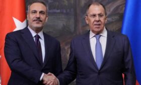 Глава МИД Турции заявил о желании новых переговоров с Лавровым