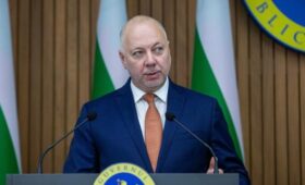 Премьер Болгарии объявил об отставке правительства