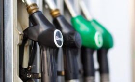 Правительство рассмотрит возможность снятия запрета на экспорт бензина и дизеля