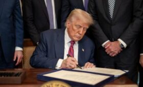 Трамп подписал законопроект об оборонном бюджете США