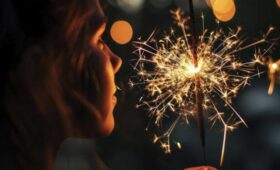 Психолог Самбурский: техника WOOP поможет правильно загадать желание на Новый год