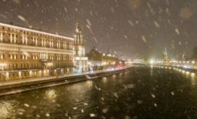 Порывы ветра в Москве достигли 18 м/с