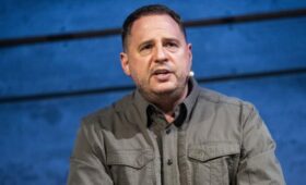 Пограничники Украины получили уведомление о запрете на выпуск Ермака из страны