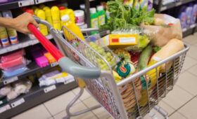 АКОРТ: минимальная цена «новогодней корзины» составила 1,3 тысячи рублей