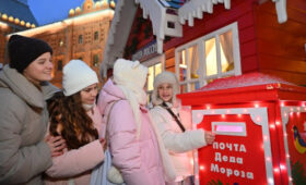 Москвичи и туристы отправили 70 тыс новогодних ретрооткрыток
