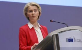 Politico: фон дер Ляйен не дала Вучичу озвучить послание из России