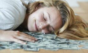 Как дата рождения поможет привлечь богатство