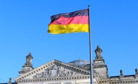 Посол Мирошник: основное финансирование Украины идет из Германии