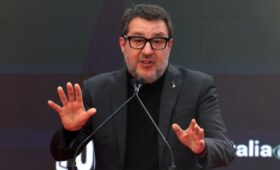 Вице-премьер Италии Сальвини выступил против конфликта с Россией