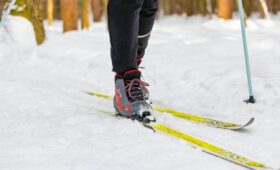 Стартовали работы по оснежению лыжной трассы в парке 850-летия Москвы