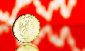 Глава ВТБ Костин: укрепление рубля связано со снижением импорта