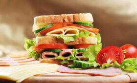 UPI: отец и сын из США установили рекорд по самому быстрому приготовлению сэндвича