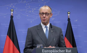 BZ: Мерц оказался в изоляции в ЕС из-за своей позиции по российским активам