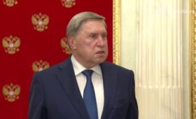 Ушаков заявил, что диалог с Уиткоффом продолжится по телефону