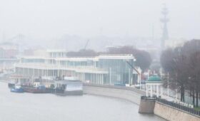 Облачная погода и туман прогнозируются в Москве 2 декабря