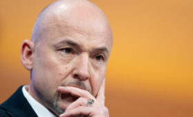 Немецкий политик Хоффманн призвал ЕС к переговорам с Россией