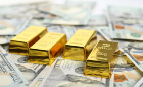 Биржевая цена золота впервые в истории превысила 4 400 долларов за тройскую унцию