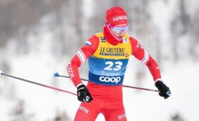Лыжница Сорина с кровью на лице финишировала в гонке на Кубке России