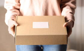 Юрист Билялова: компенсацию за задержку доставки можно получить, если заказ сделан заранее