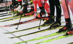 Международная федерация лыжного спорта признала решение о допуске спортсменов из РФ
