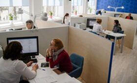 Депутаты ГД от КПРФ предложили сократить рабочее время россиян до 6 часов в день