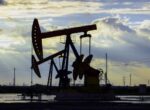 ЕК в 2026 году внесет предложение по запрету импорта всей российской нефти