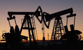 Reuters: G7 и ЕС обсуждают замену потолка цен на экспорт нефти из России