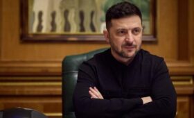 Ушаков назвал мечты Зеленского о Крыме и НАТО неосуществимыми