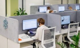 Котяков: необходимости идти на сокращение рабочего дня до 6 часов сейчас нет