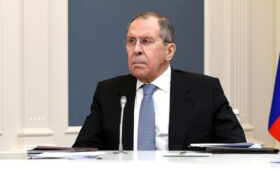 Лавров указал на «непосредственность» призыва фон дер Ляйен не вмешиваться в демократию
