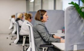 Юрист Подъяблонский: за ранний приход на работу сотрудника могут оштрафовать