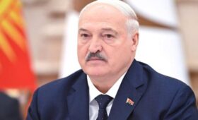 Лукашенко обвинил Литву в нагнетании ситуации с метеозондами