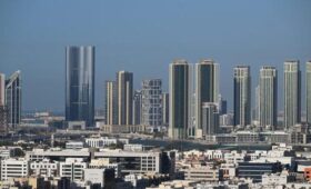 Переговоры делегаций РФ, США и Украины начались в Абу-Даби