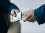 SCMP: пара в Китае, застраховавшая свою любовь, получит выплату в 1,4 тыс долларов