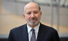 Financial Times: заявления главы Минторга США вызвали переполох на ужине в Давосе