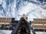 «Роскосмос» опроверг информацию об эвакуации экипажа МКС из-за вспышки на Солнце