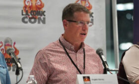 Умер автор мелодии к мультфильму «Губка Боб» Гай Мун